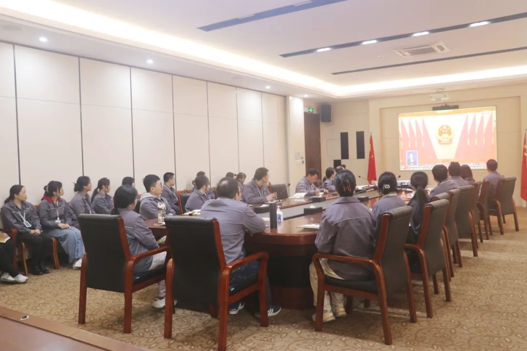 20240306-2-long8循环组织收看第十四届天下人民代表大会第二次聚会开幕会.jpg